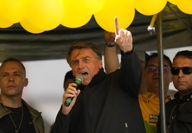 Bolsonaro durante discurso no primeiro dia de campanha em Juiz de Fora