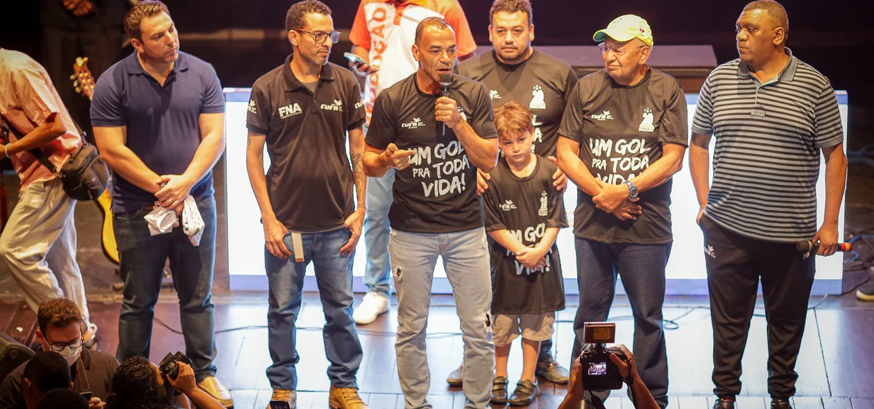 Cafu durante seu pronunciamento