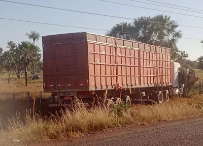 Caminhão envolvido no atropelamento