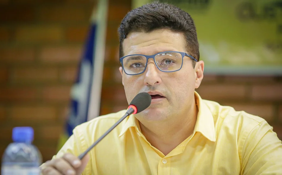 Candidato ao Senado Gustavo Henrique