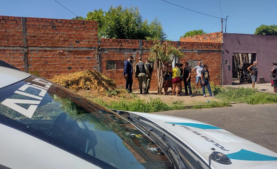 Casa onde acontece o velório do subtenente Luís Carlos