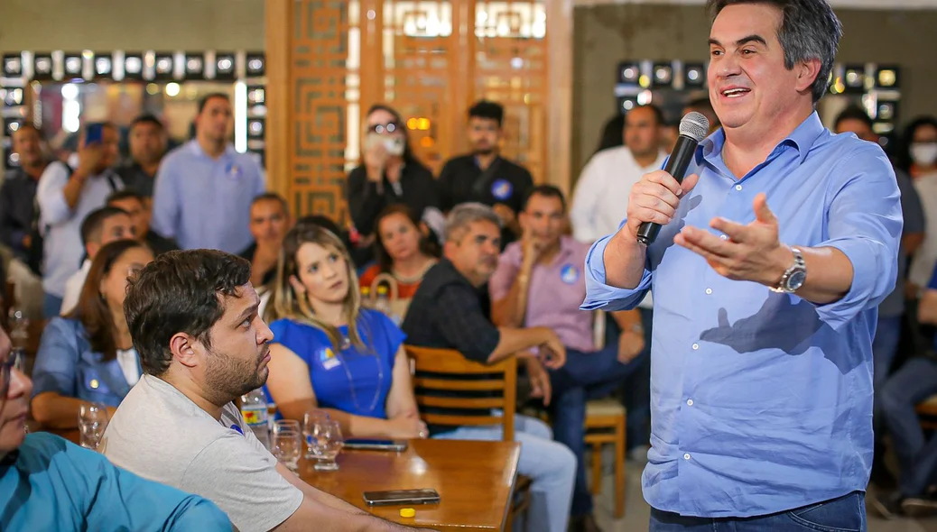 Ciro Nogueira conversa com prefeitos