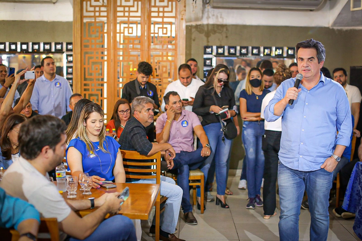 Ciro Nogueira reúne prefeitos