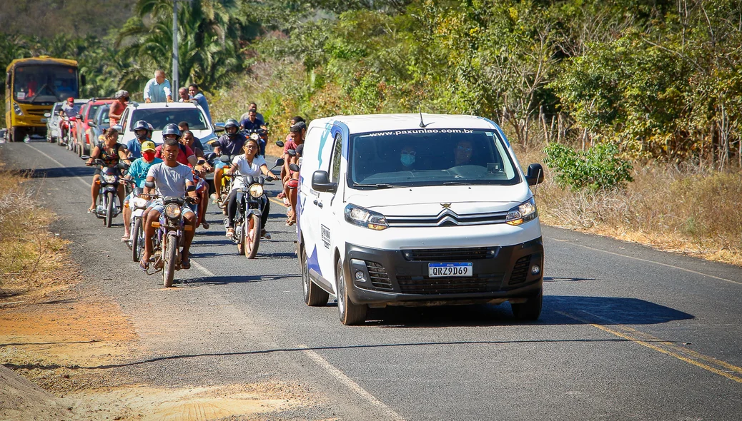 Cortejo das vítimas de afogamento em Nazária