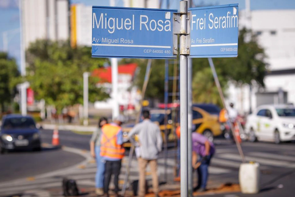 Cruzamento entre a Frei Serafim e Miguel Rosa