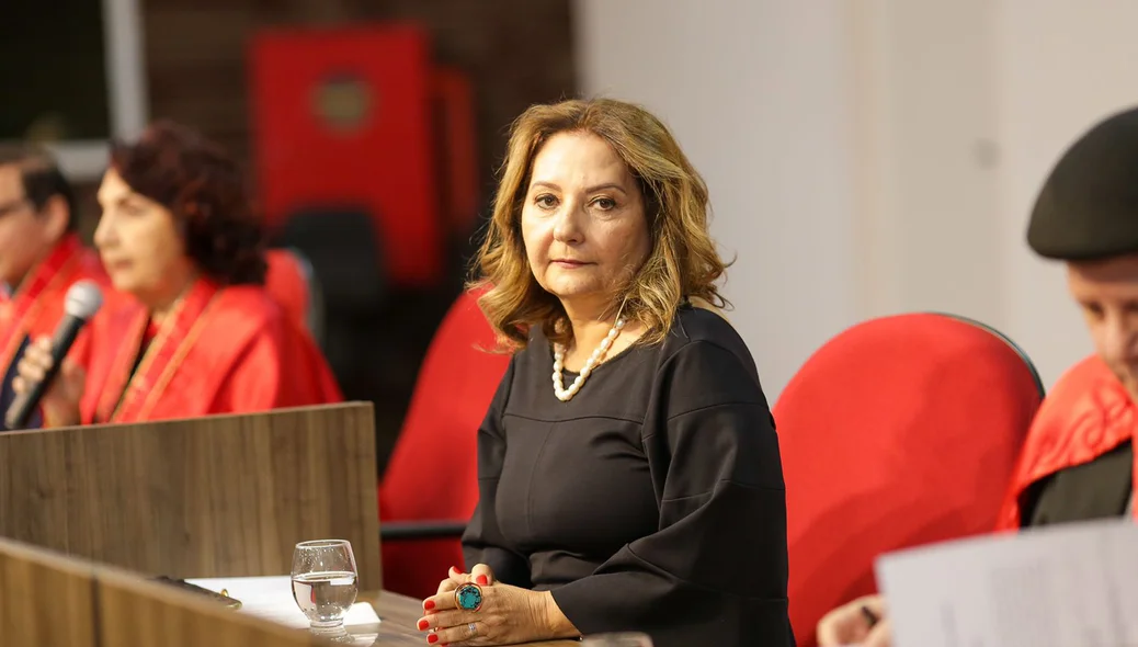 Desembargadora Liana Chaib toma posse na Academia Piauiense de Letras Jurídicas