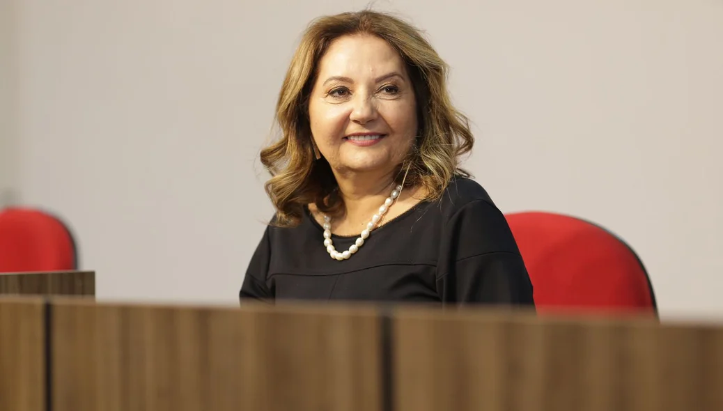 Desembargadora Liana Chaib toma posse na APLJ