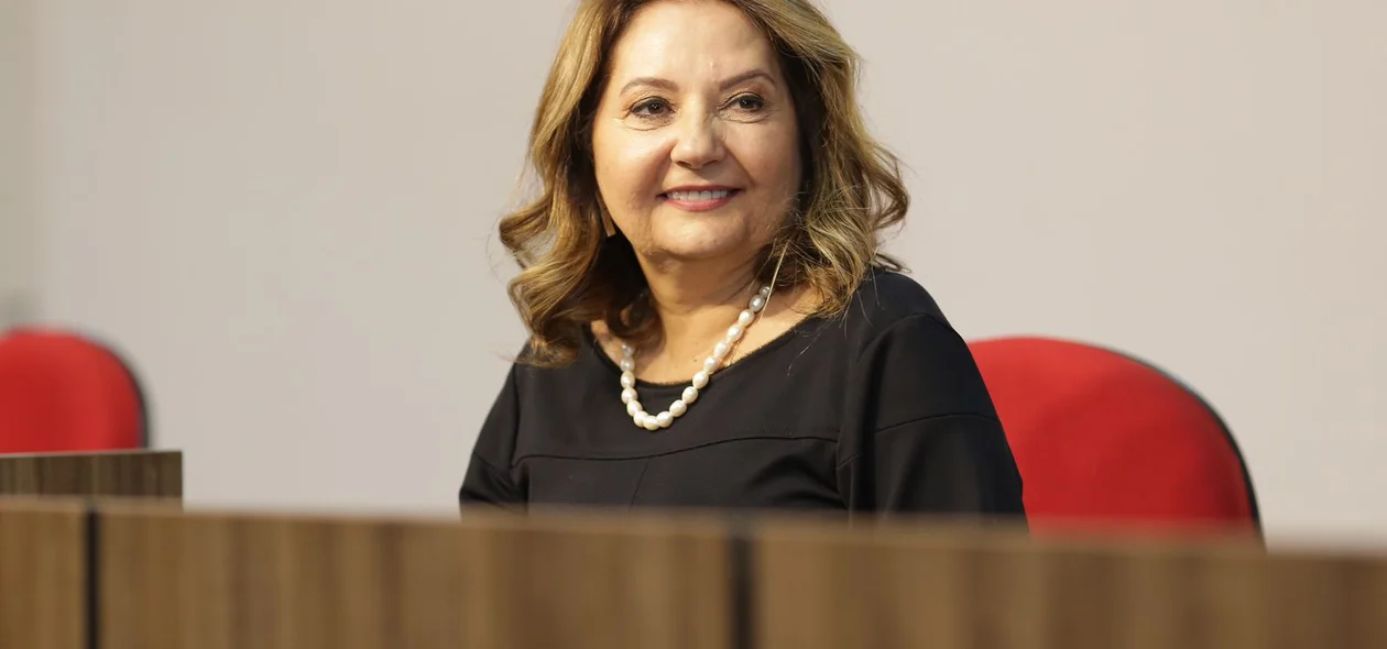 Desembargadora Liana Chaib toma posse na APLJ