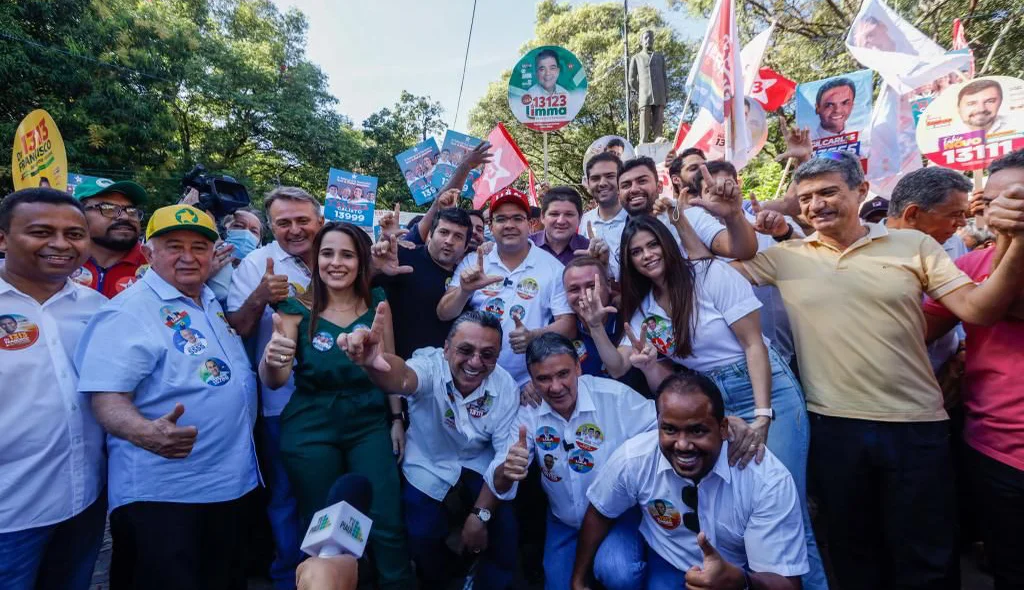 Diversas autoridades participaram da caminhada