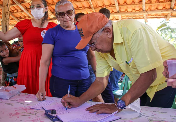 Dr. Pessoa determinou a terraplanagem