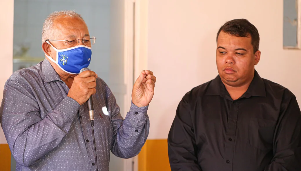 Dr. Pessoa discursando
