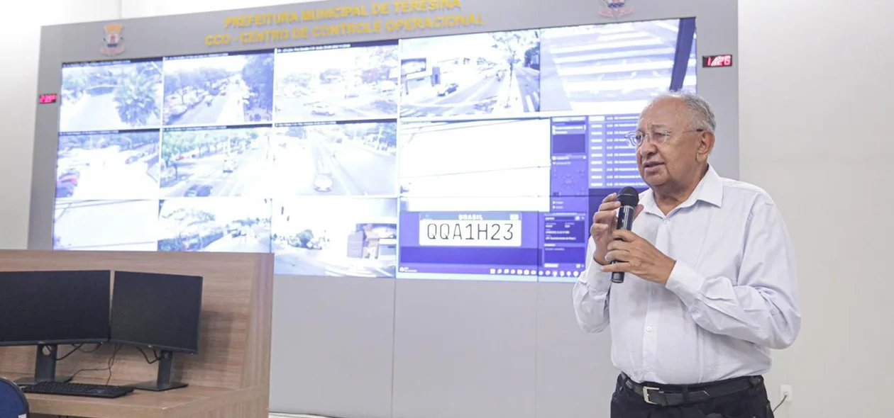 Dr. Pessoa inaugura novo Centro de Controle de Comando