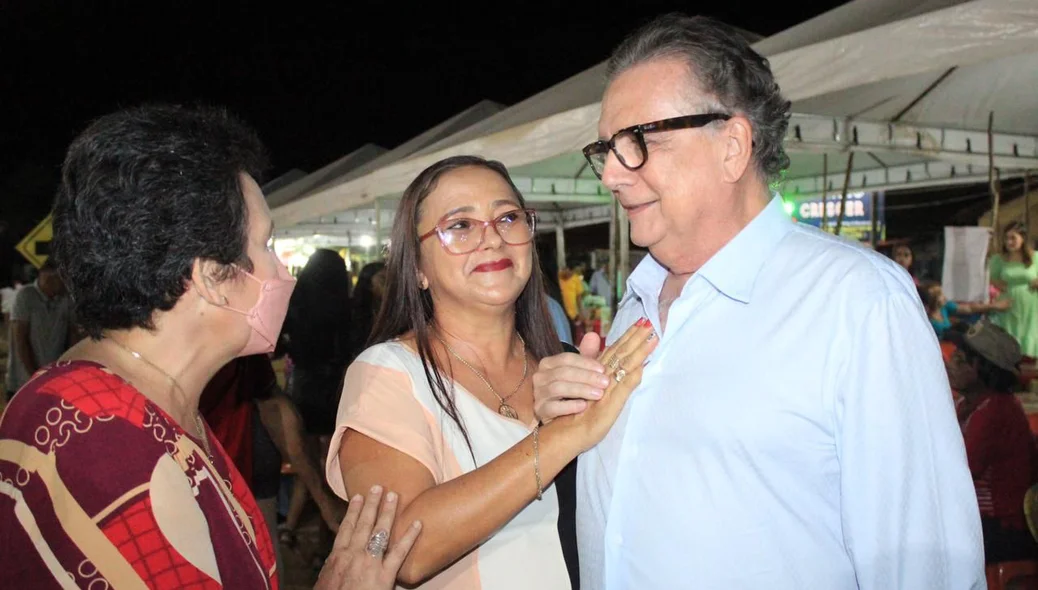 Em Caraubas - a vice prefeita Vera