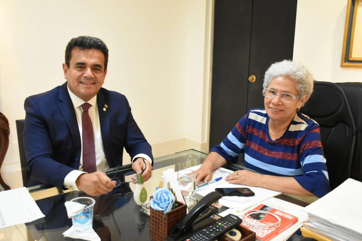Encontro entre o deputado estadual Henrique Pires e a governadora Regina Sousa