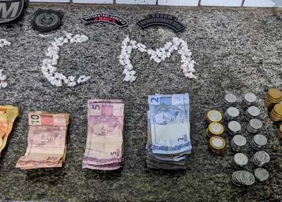Entorpecentes e dinheiro apreendido na Praça da Liberdade