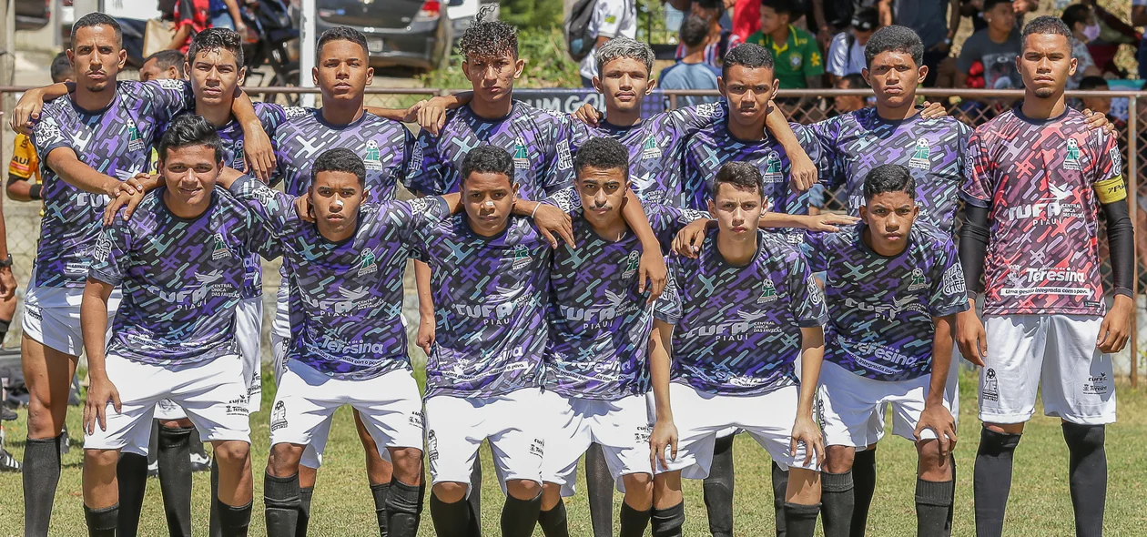 Equipe disputa Taça das Favelas
