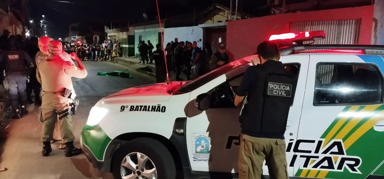 Equipes da PM no local