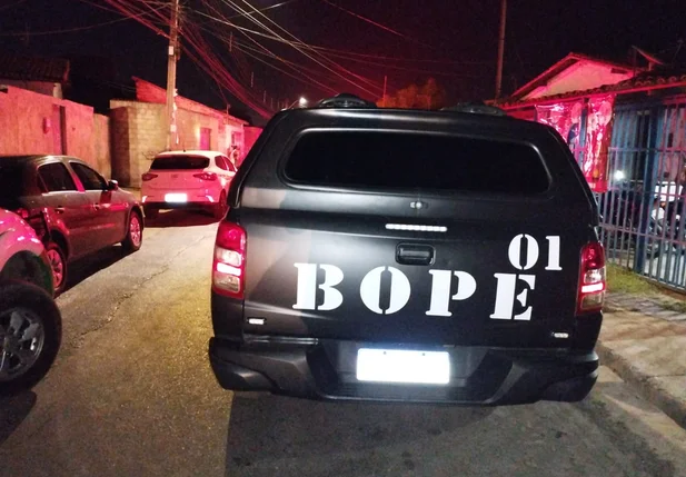 Equipes do BOPE também foram acionadas