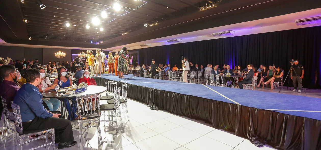Evento aconteceu no Finess Buffet