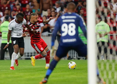 Flamengo e Athletico-PR pela Série A