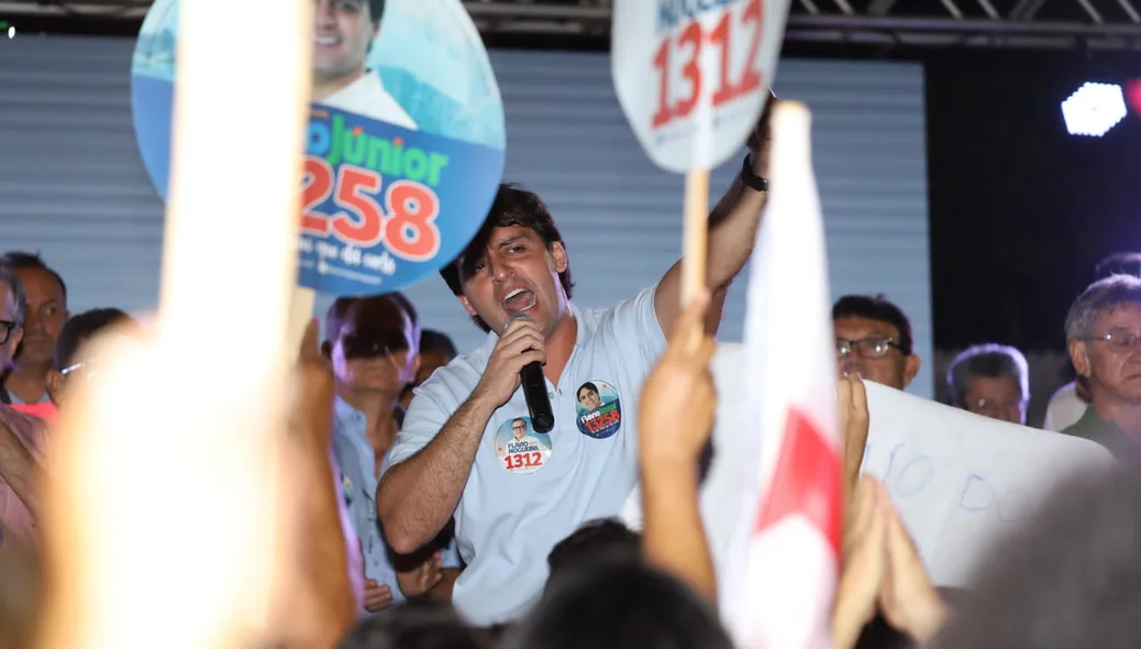 Flávio Júnior em lançamento de candidatura jpeg2