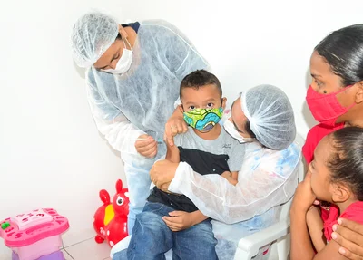 FMS faz um novo alerta aos país que levem suas crianças para tomar a vacina contra a gripe