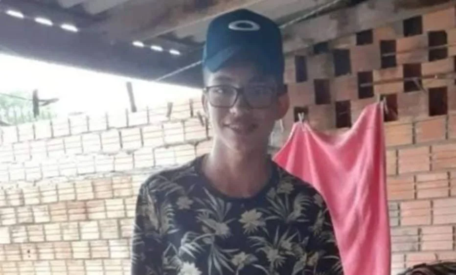 Gabriel Cavalheiro, que é natural de Guaíba, na região metropolitana de Porto Alegre, estava em São Gabriel na casa de parentes para cumprir serviço militar obrigatório
