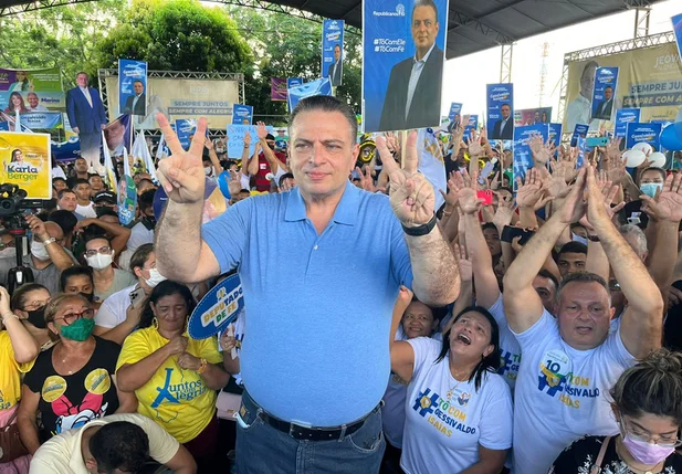 Gessivaldo Isaías durante convenção estadual
