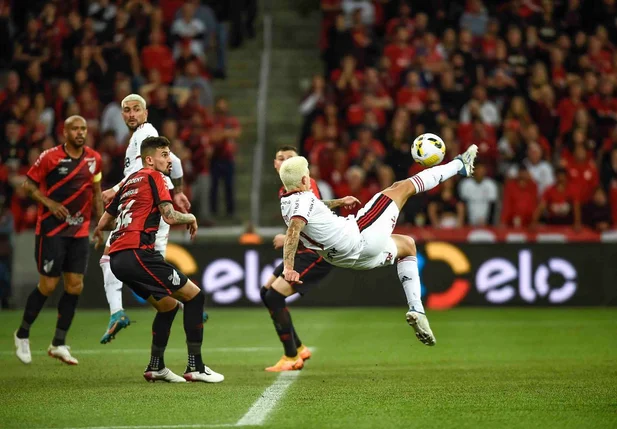 Golaço de Pedro garante Flamengo na Copa do Brasil