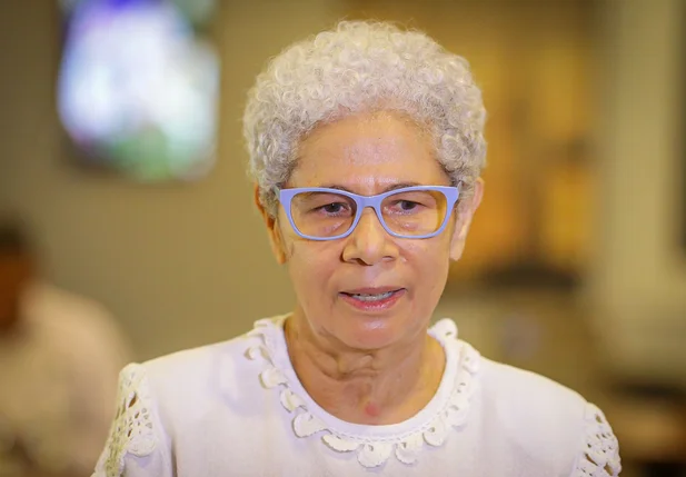 Governadora Regina Sousa