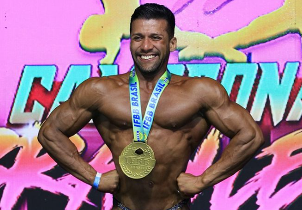 Jeneilton Sousa, atleta piauiense de fisiculturismo