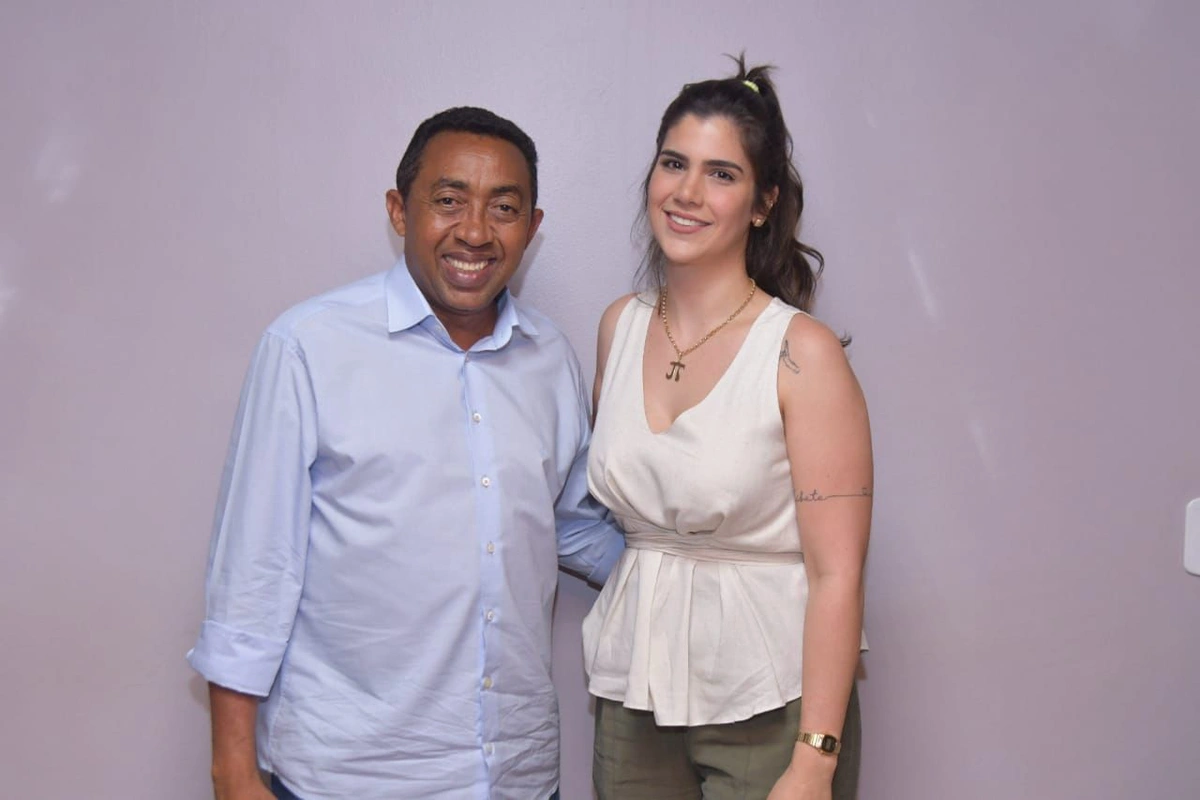 Joel Rodrigues e Thanandra Sarapatinhas