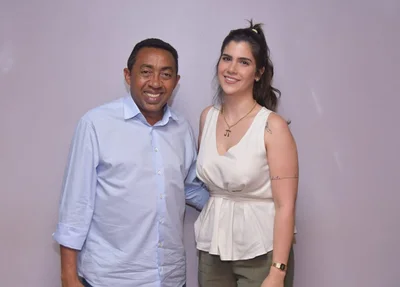 Joel Rodrigues e Thanandra Sarapatinhas