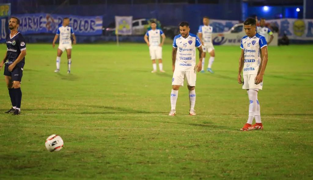 Jogadores do Paysandu em campo