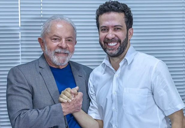 Lula e André Janones
