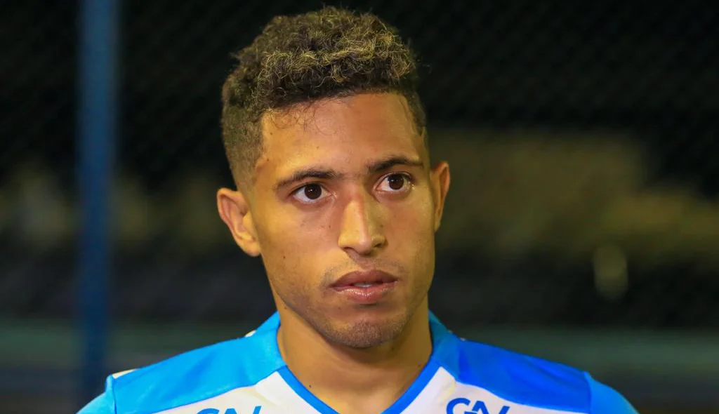 Marlon, atacante do paysandu