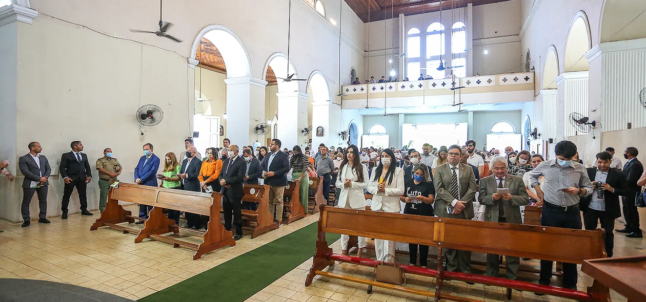Missa aconteceu na Igreja de Nossa Senhora do Amparo