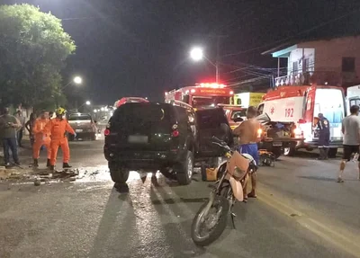 Motorista perde controle da direção e derruba muro de casa em Teresina