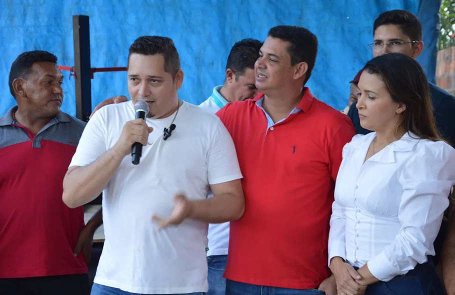O bairro Mororó recebendo a comitiva da prefeitura municipal
