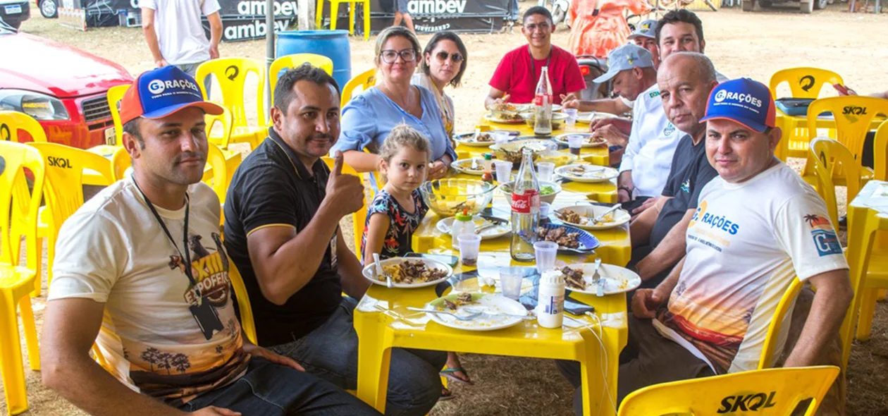 O local reuniu centenas de criadores de pequeno e grande porte do estado