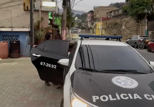 Policia Civil do RJ prende namorado que manteve namorada em cárcere privado