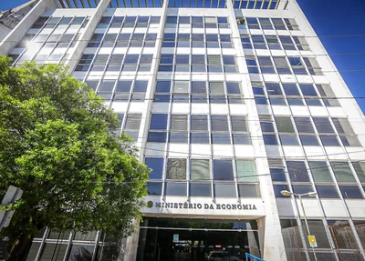 Prédio do Ministério da Fazenda em Teresina