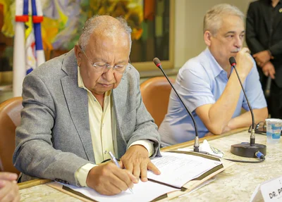 Prefeito assina contrato da operação de crédito de R$ 500 milhões