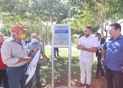 Prefeito Dr. Pessoa inaugura reforma de Praça no Monte Castelo