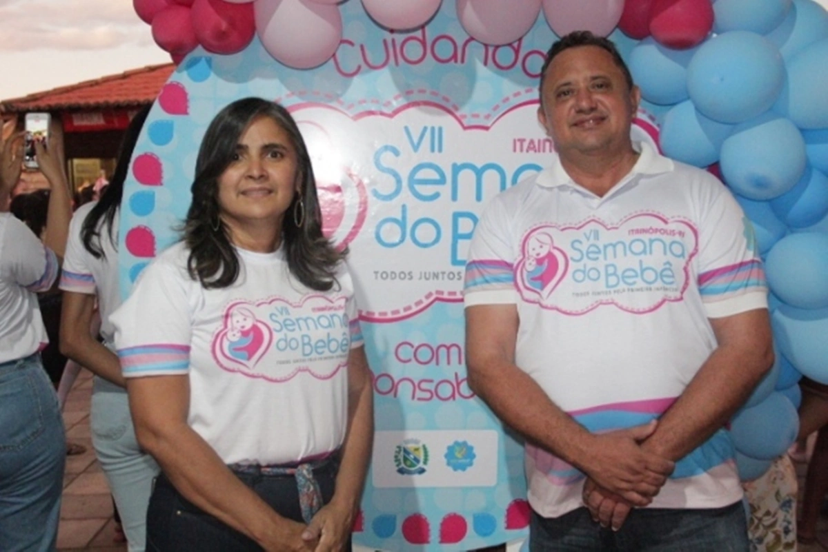 Prefeito e primeira-dama estiveram presentes