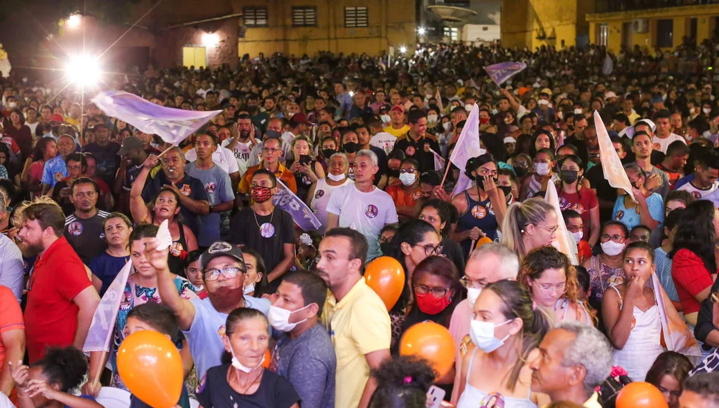 Público acompanha lançamento das candidaturas