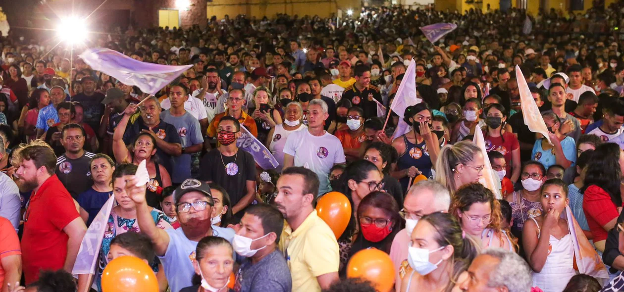 Público acompanha lançamento das candidaturas