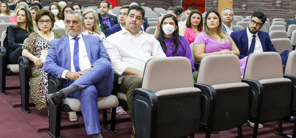 Público acompanha posse da desembargadora Liana Chaib