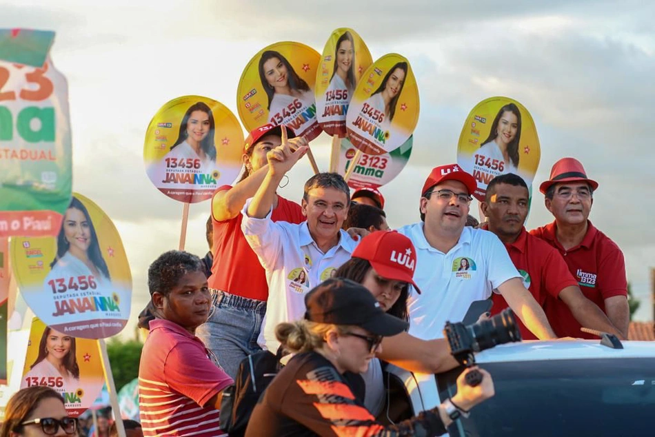 Rafael e Wellington durante caminhada em Nossa Senhora dos Remédios