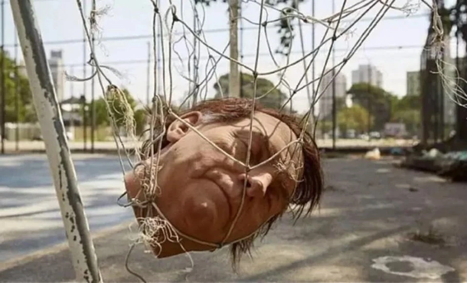 Réplica da cabeça do Bolsonaro